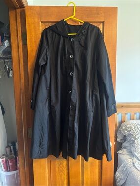 Black Button-Front A-Line Raincoat Size Large
